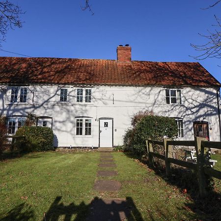 2 Greensleeves Saxmundham Exterior photo